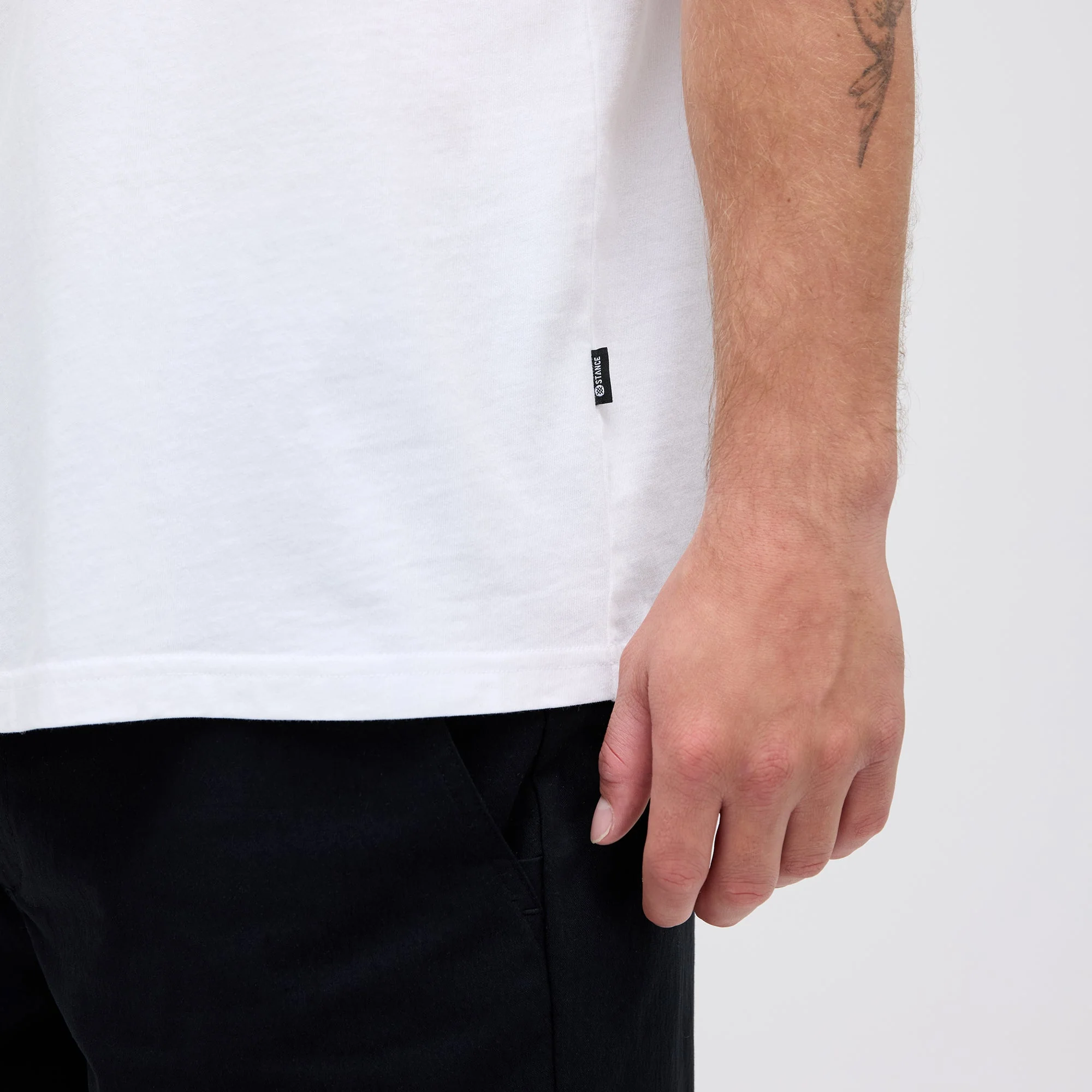 STUDIO ORGANIC COTTON TEE - Image 5